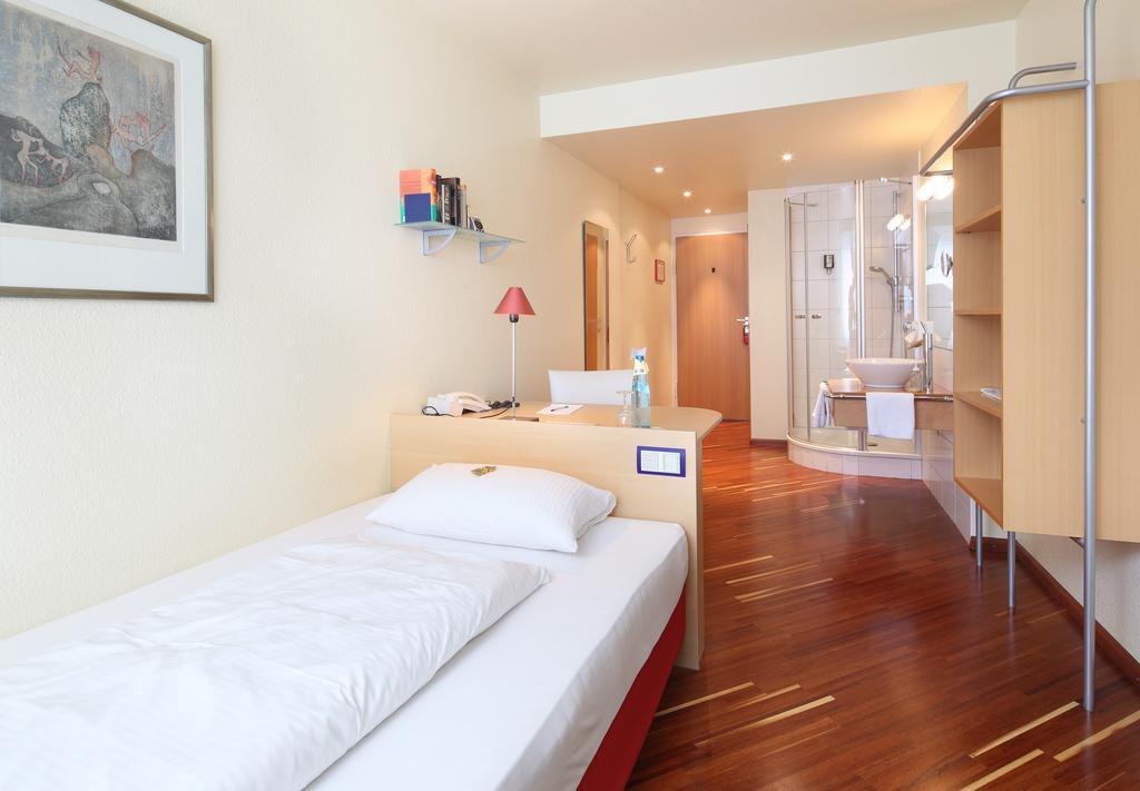 Hotel Am Rathaus Freiburg im Breisgau Pokoj fotografie